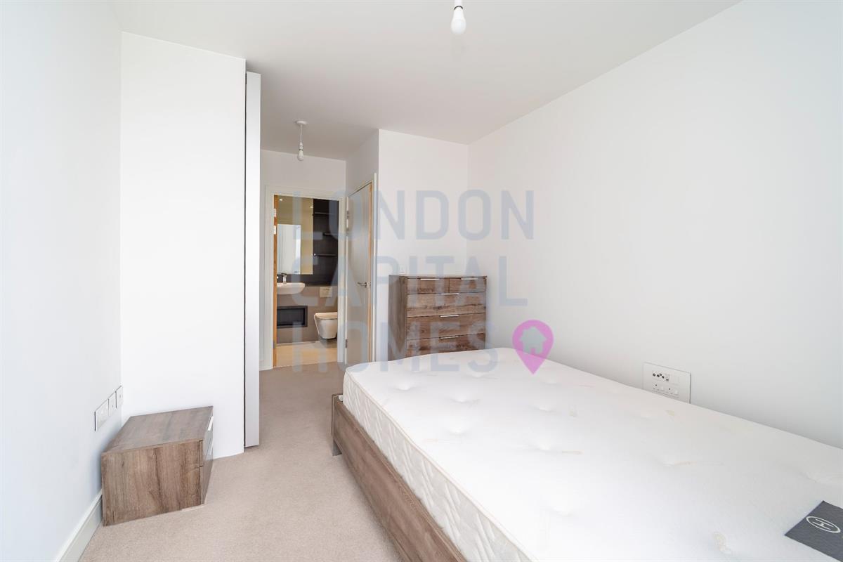 Gordian Apartments, 34 Cable Walk, London